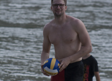 Играем в Волейбол на пляже