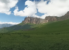 Кавказ, «Небо молодежи» Палаточный лагерь в кемпинге Чегем