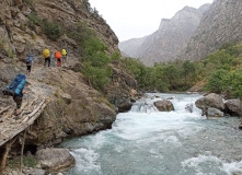 Узбекистан, Лето, весна, зима и снова лето: пеший поход по весенним горам Западного Тянь-Шаня