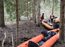 Подмосковье, Сплав по реке Поля «Cквозь лес на байдарках»