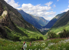 Кавказ, Домбай in english. Горный лагерь для родителей с детьми