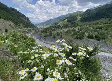 Грузия, Казбеги налегке: горные походы с базой в комфорте