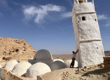 Тунис, Тунис: сквозь пески времени (разведка)