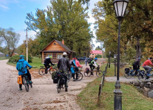 Северо-Запад, Золото осенних дорог: велотур в Пушкинские горы