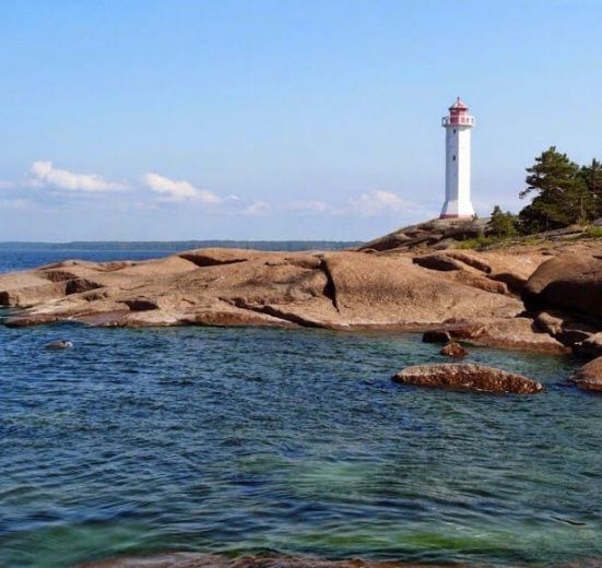 7 дней по островам и шхерам Выборгского залива на морских каяках (с лодкой сопровождения)