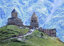 Грузия, У подножия Казбека: горные трекинги налегке с проживанием на базе