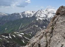 Узбекистан, Лето, весна, зима и снова лето: пеший поход по весенним горам Западного Тянь-Шаня