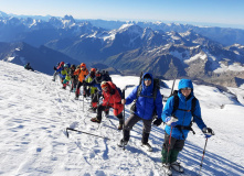 Восхождение на Эльбрус, «Твоя вершина»: восхождение на Западную вершину Эльбруса