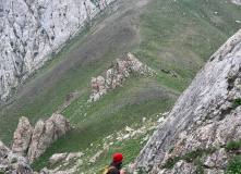 Узбекистан, Лето, весна, зима и снова лето: пеший поход по весенним горам Западного Тянь-Шаня