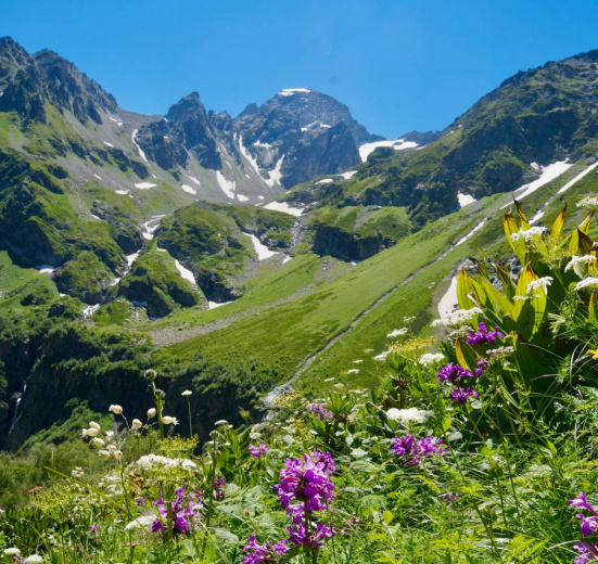 Изумрудные горы Архыза: семейный поход