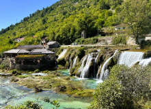 Босния и Герцеговина, Балканские мотивы: путешествие по Боснии и Черногории