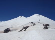 Восхождение на Эльбрус, Восхождение от подножия до вершины (без канатной дороги)