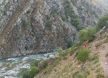 Узбекистан, Лето, весна, зима и снова лето: пеший поход по весенним горам Западного Тянь-Шаня