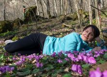 Кавказ, Южное цветочное путешествие: кавказские цикламены и подснежники