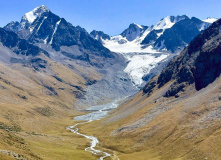 Киргизия, Лошадью ходи: с пляжа на ледник с комфортом