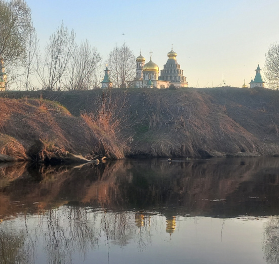 Однодневный сплав по реке Истра с экскурсией в Ново-Иерусалимском монастыре