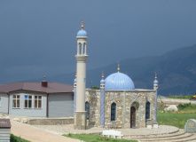 Северная Осетия (Алания), Скалистый Хребет: из Балкарии в Северную Осетию