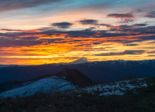 Кавказ, Зимний кемпинг у Скалистого хребта: трекинги налегке с ночёвками в палаточных домах