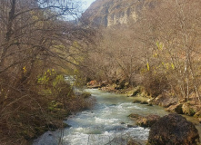 Кавказ, Пещеры и водопады Тызыльского ущелья. Трекинги для родителей с детьми