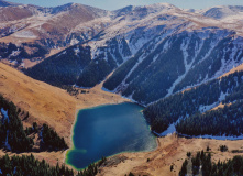 Киргизия, Лакшери Тянь-Шань: горы и пляж