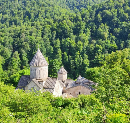 В гостях у Севана. Армения для больших и маленьких