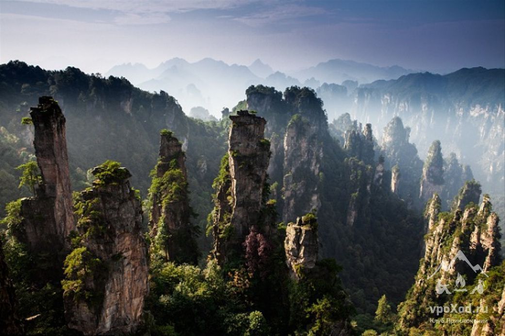 Zhangjiajie водопад в Китае