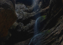 Кавказ, Пещеры и водопады Тызыльского ущелья. Трекинги для родителей с детьми