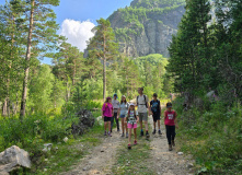 Кавказ, Гвандра. Горные треккинги для взрослых и детей (в палатках)