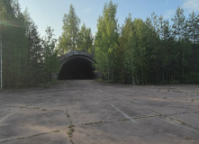 Северо-Запад, Заброшенный аэродром, Градуевские озера и финская линия VKT (разведка)