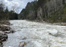 Урал, Майский сплав на Урале: реки Инзер и Лемеза на байдарках
