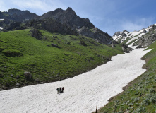 Узбекистан, Лето, весна, зима и снова лето: пеший поход по весенним горам Западного Тянь-Шаня