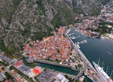 Босния и Герцеговина, Балканские мотивы: путешествие по Боснии и Черногории