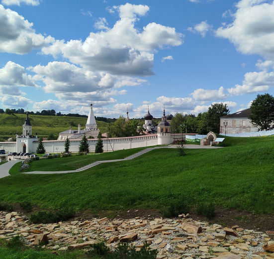 Подмосковье, Поход на байдарках по Волге к Старицким пещерам с ночевками в гостевых домах