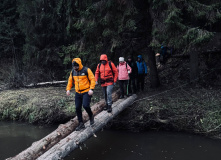 Подмосковье, English Club: Карьеры, реки и мосты