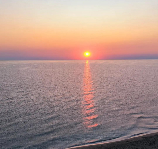 Семейный лагерь на Азовском море: морская дача в Кучугурах