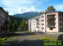 Абхазия, Через заброшенный город до горных озер Адыюады