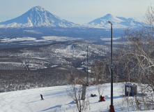 Камчатка, Горнолыжный лагерь на Камчатке: тепло земли и море снега