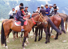 Киргизия, Лошадью ходи: с пляжа на ледник с комфортом