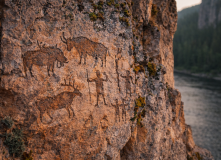 Дальний Восток, Сплав по рекам Лена и Буотама: Ленские столбы, тукуланы и наскальные рисунки