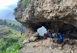 Лето, весна, зима и снова лето: пеший поход по весенним горам Западного Тянь-Шаня