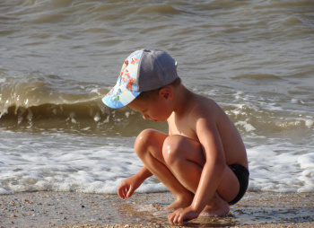 Семейный лагерь на Азовском море: морская дача в Кучугурах