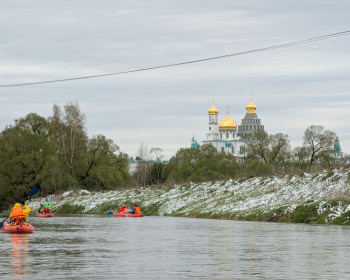 Однодневный сплав по реке Истра с экскурсией в Ново-Иерусалимском монастыре