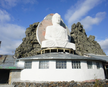 Гора Качканар. Буддийский храм &quot;Шедруб Линг&quot;