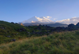 К подножью Эльбруса: путешествие для родителей с детьми (проживание в палатках)