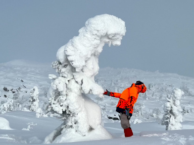 На Крышу Карелии за Северным Сиянием (снегоходное приключение)