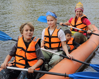 Семейный поход со сплавом на байдарках "В Тридевятом царстве"