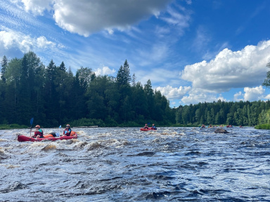 Сплав по реке Суна на байдарках