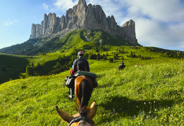Грузия конный поход: незабываемое приключение в горах Кавказа